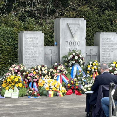 Bild vergr&ouml;&szlig;ern: Ein Grabmal, das stets f�r Beklemmung und Traurigkeit sorgt und gleichzeitig ein Mahnmal darstellt